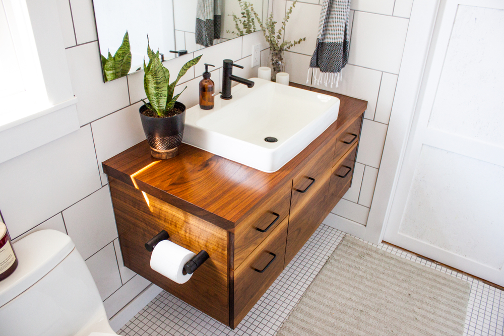Why Solid Wood Bathroom Vanities Are a Great Choice