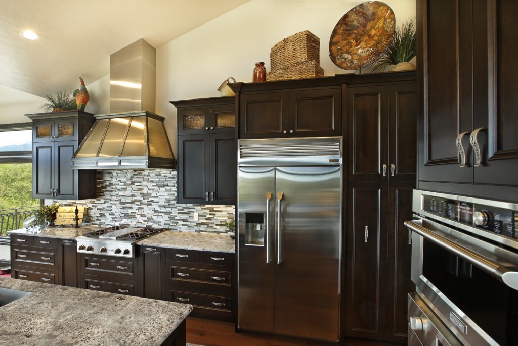 Traditional Kitchen Cabinets